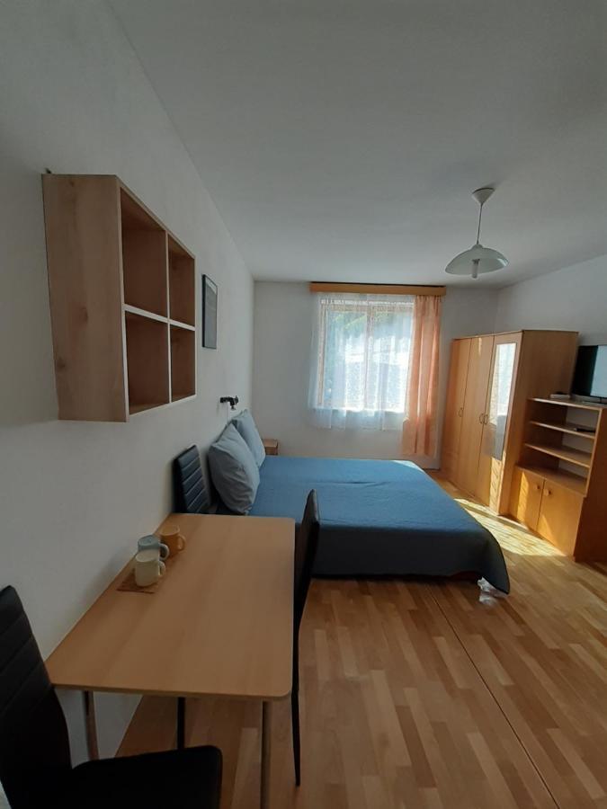 Penzion Fontana Mikulov Eksteriør bilde
